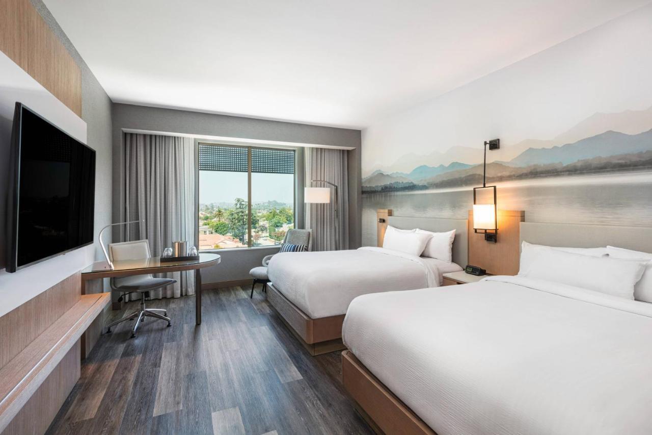 Courtyard By Marriott Los Angeles Monterey Park Extérieur photo