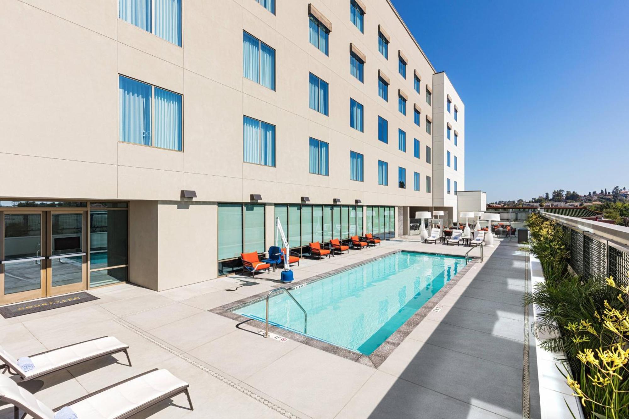 Courtyard By Marriott Los Angeles Monterey Park Extérieur photo